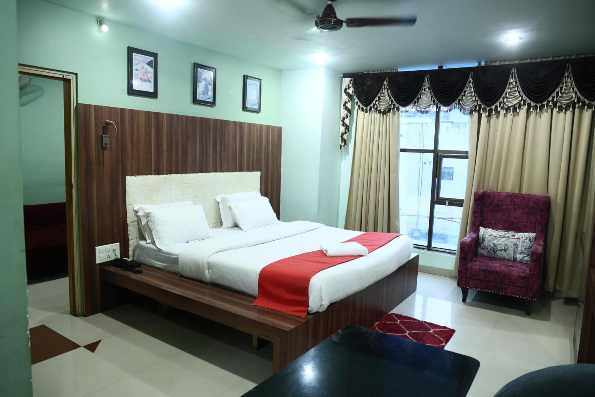 Hotel Bhubaneswari Classic Brahmapur Exterior photo