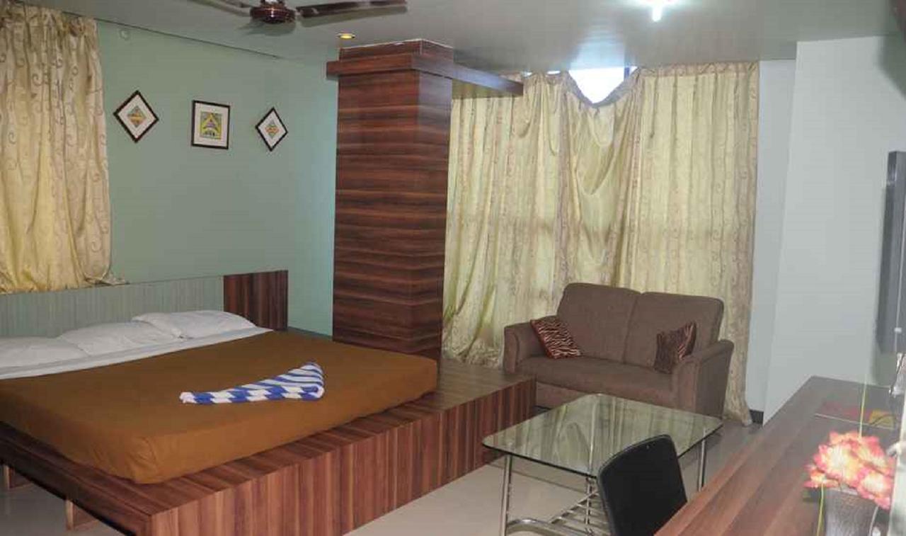 Hotel Bhubaneswari Classic Brahmapur Exterior photo